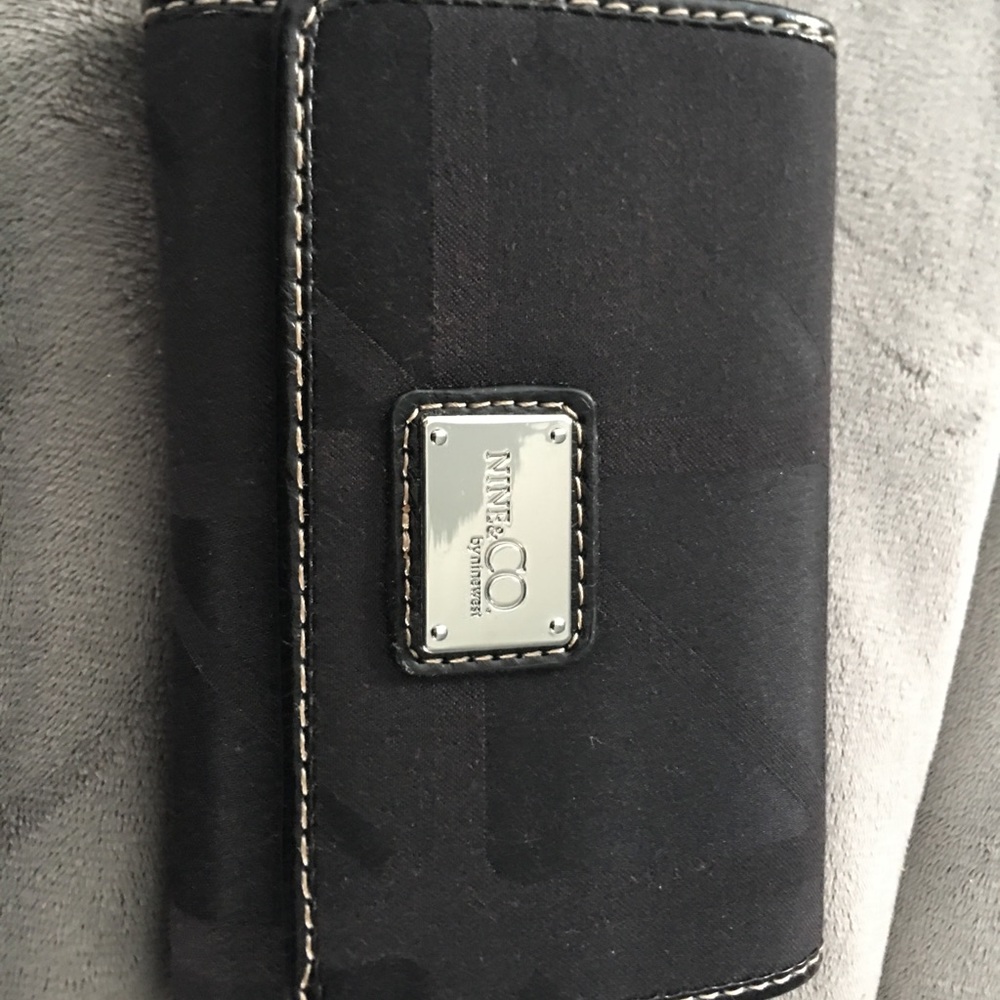 Leather wallet. Never used!